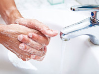 A importância de lavarmos as mãos